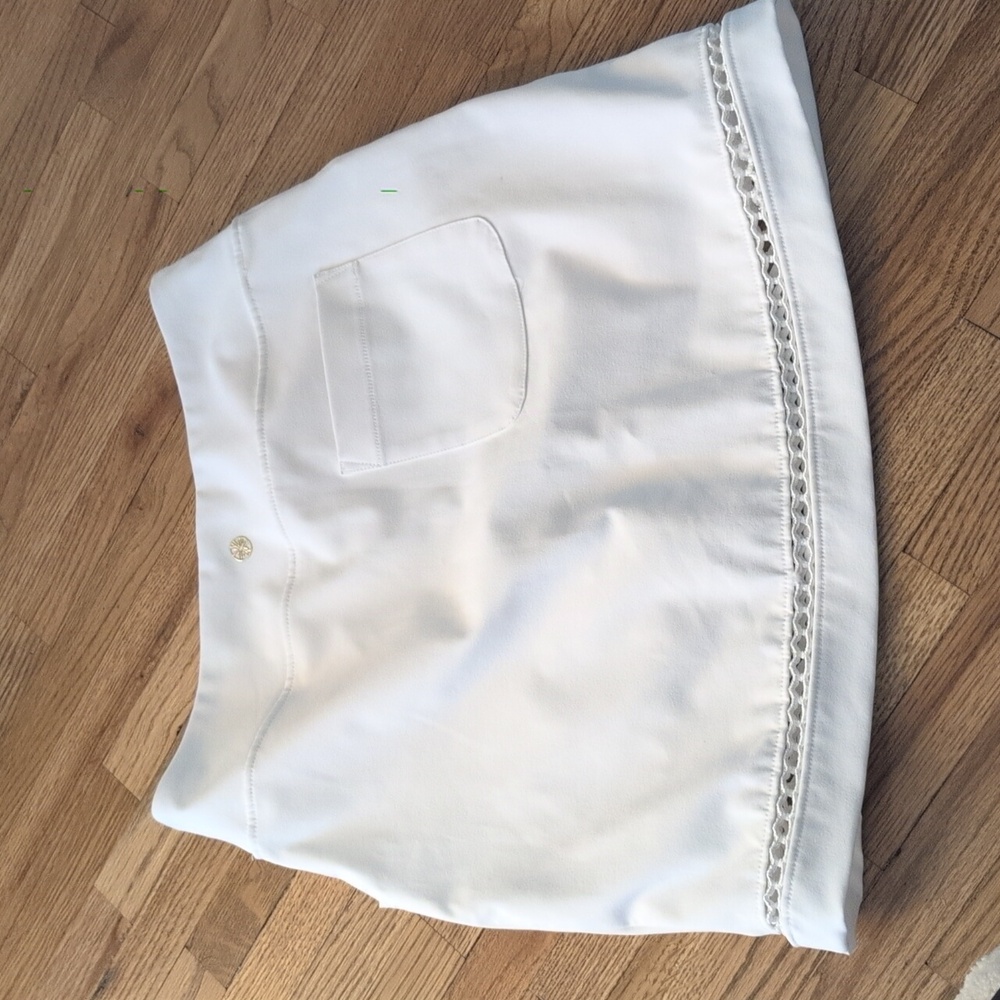 Lilly Pulitzer UPF 50+ Luxletic Monica Skort. - Picture 5 of 12
